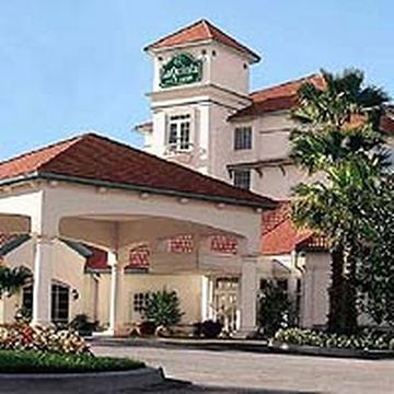 Hotel 6-dallas, Tx - 2*